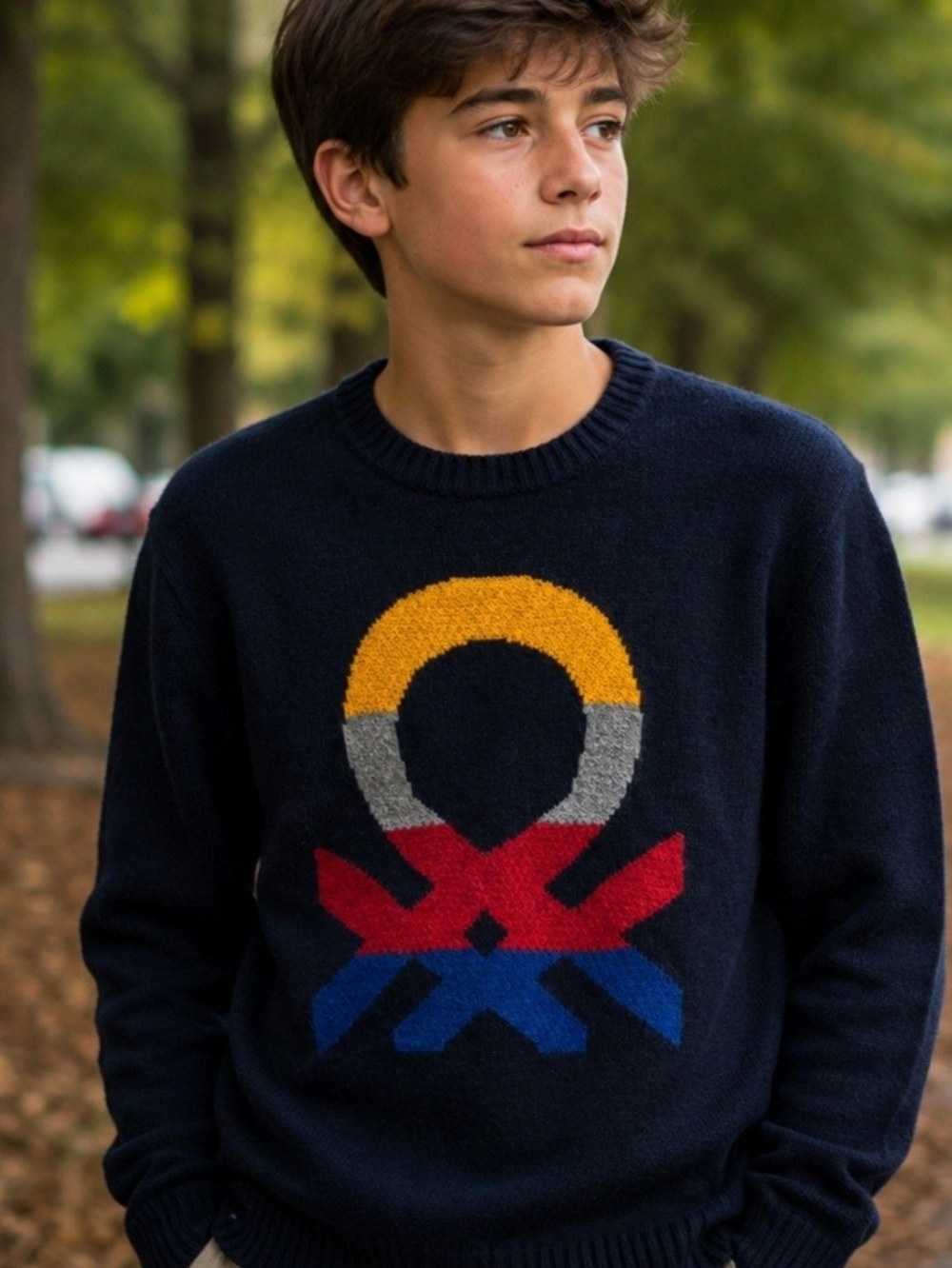 United Colors Of Benetton Navy Crewneck Sweater with Multicolor Logo Size XXL